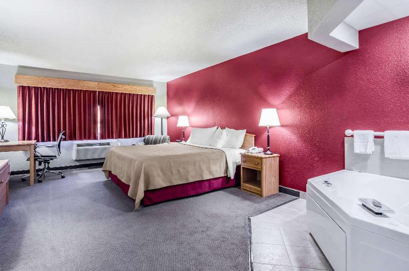 Rodeway Inn Newton image