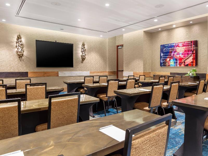 Cambria Hotel Nashville Downtown image