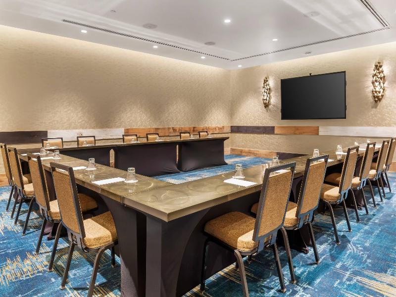 Cambria Hotel Nashville Downtown image