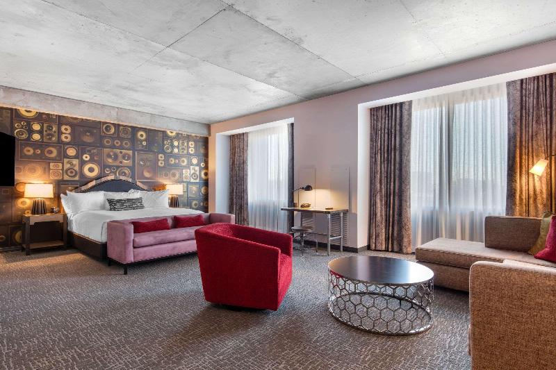Cambria Hotel Nashville Downtown image