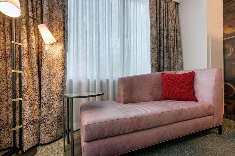 Cambria Hotel Nashville Downtown image