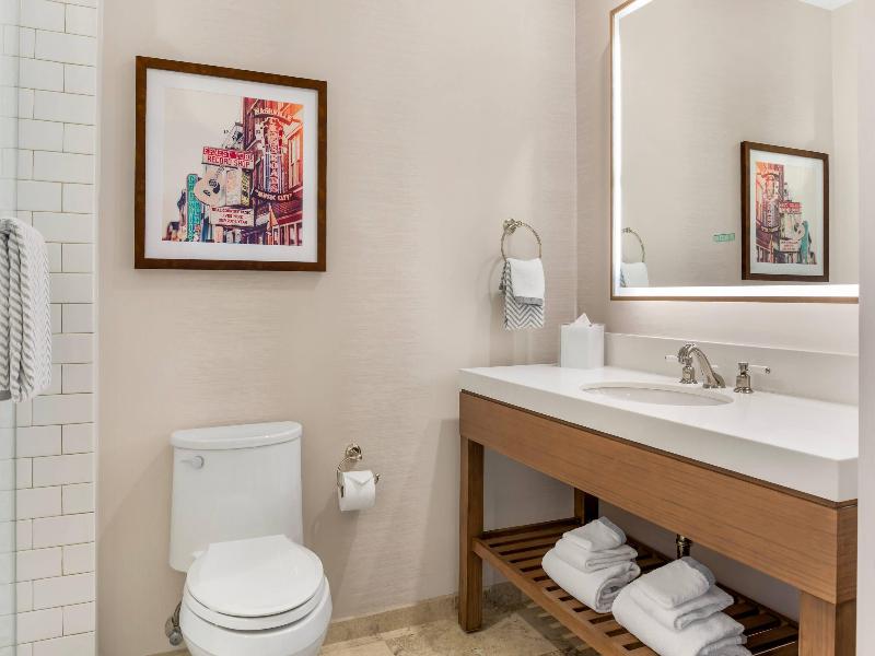 Cambria Hotel Nashville Downtown image