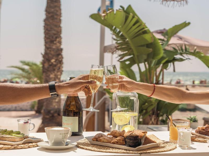 Meraki Beach Hotel image
