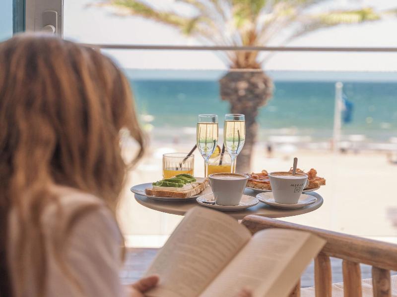Meraki Beach Hotel image