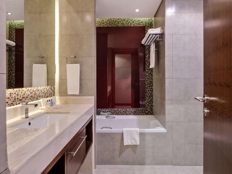 Radisson Blu Hotel Dubai Waterfront image