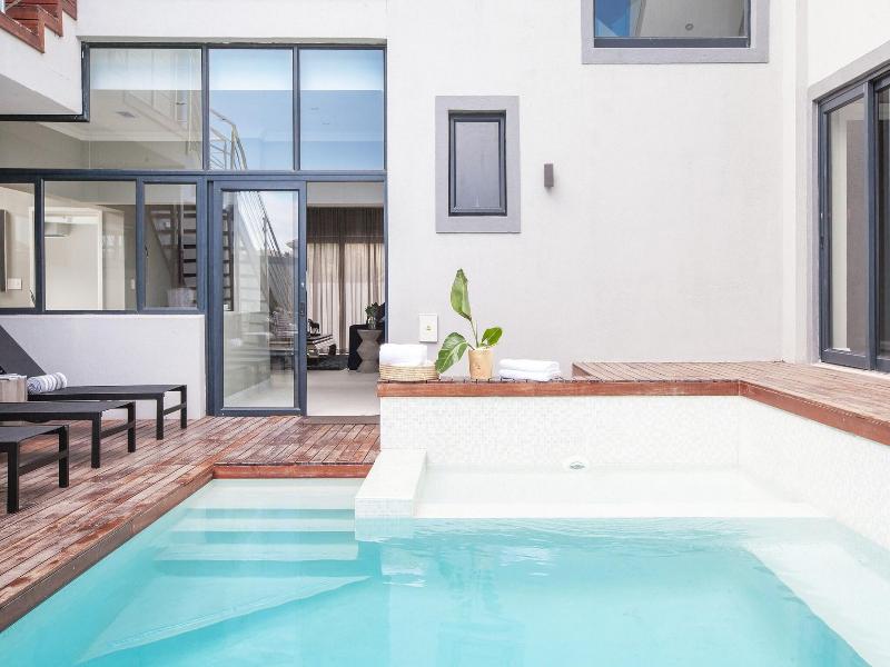 Bliss Boutique Hotel image