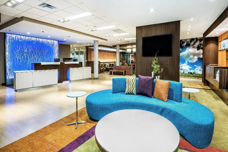 Fairfield Inn & Suites Van image