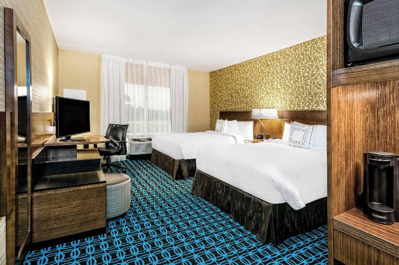 Fairfield Inn & Suites Van image