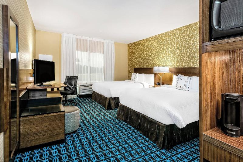 Fairfield Inn & Suites Van image