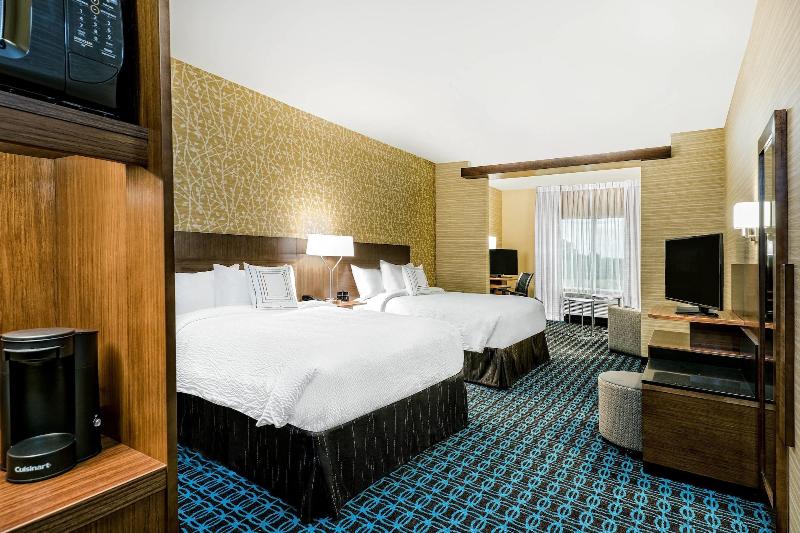 Fairfield Inn & Suites Van image