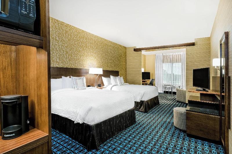 Fairfield Inn & Suites Van image