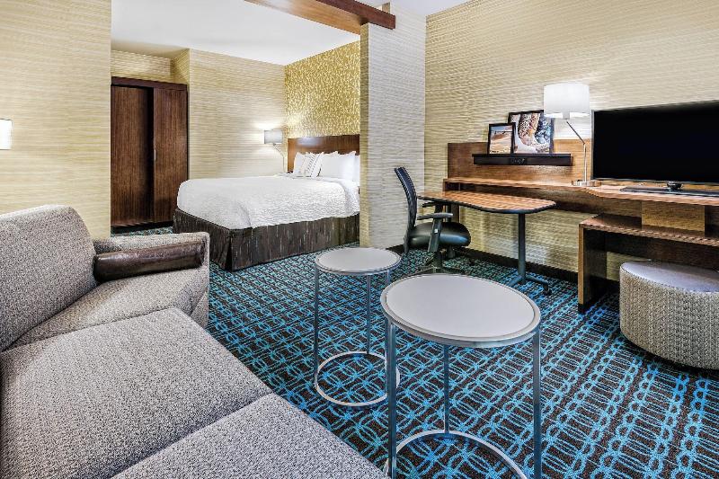 Fairfield Inn & Suites Van image