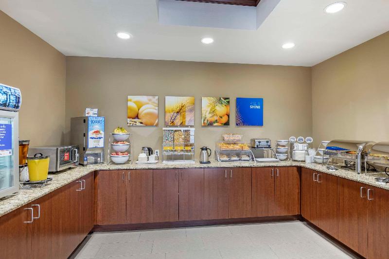 Comfort Inn & Suites Edgewood image