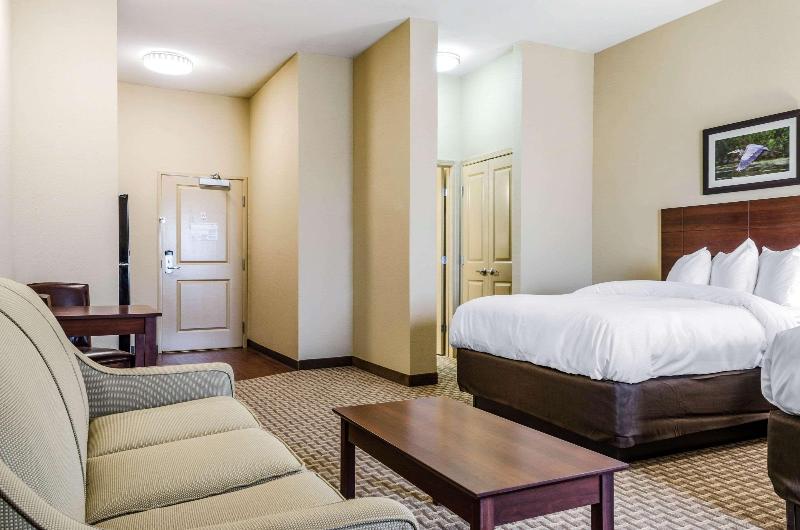 MainStay Suites Hackberry Sportsman's Lodge image