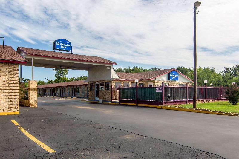 Rodeway Inn Ranger image
