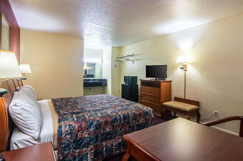 Rodeway Inn Ranger image