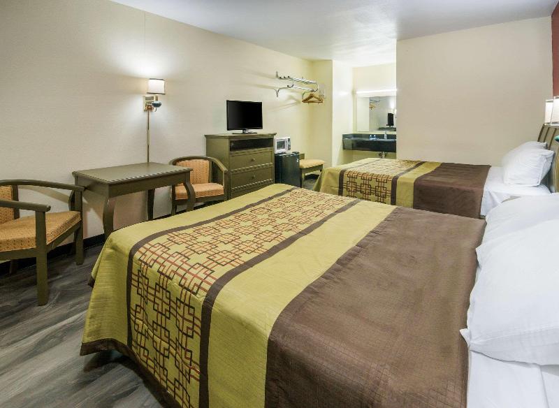Rodeway Inn Ranger image