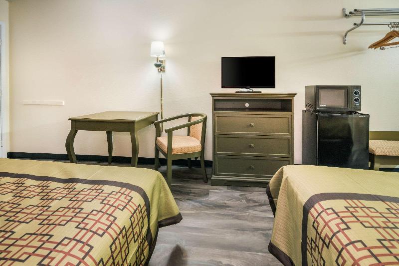 Rodeway Inn Ranger image
