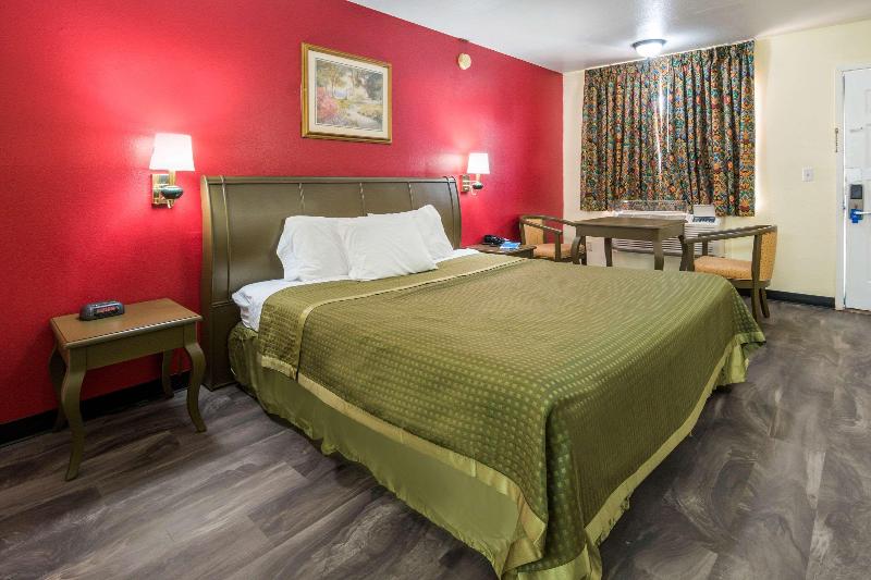 Rodeway Inn Ranger image