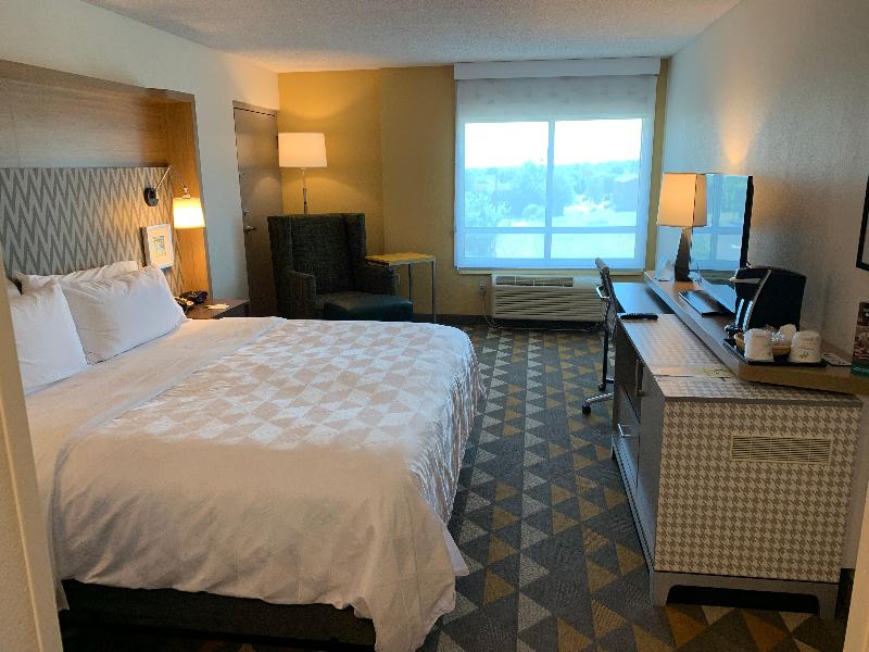 Holiday Inn Martinsburg photo 22