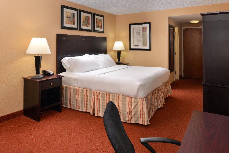 Holiday Inn Martinsburg photo 23