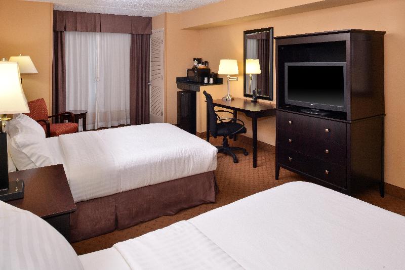 Holiday Inn Martinsburg photo 13