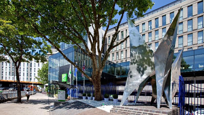 Holiday Inn Bristol City Center