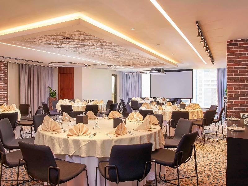 Mercure Dubai Barsha Heights Suites & Apartments image