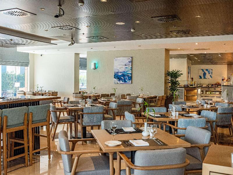 Mercure Dubai Barsha Heights Suites & Apartments image