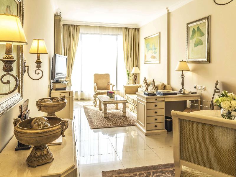 Mercure Dubai Barsha Heights Suites & Apartments image