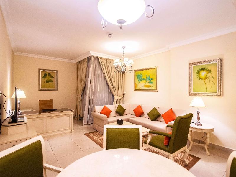 Mercure Dubai Barsha Heights Suites & Apartments image