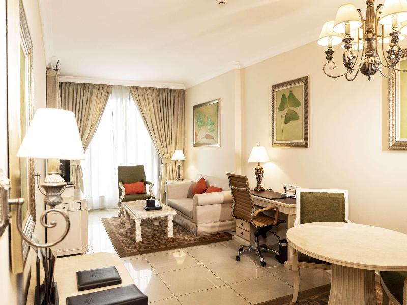 Mercure Dubai Barsha Heights Suites & Apartments image