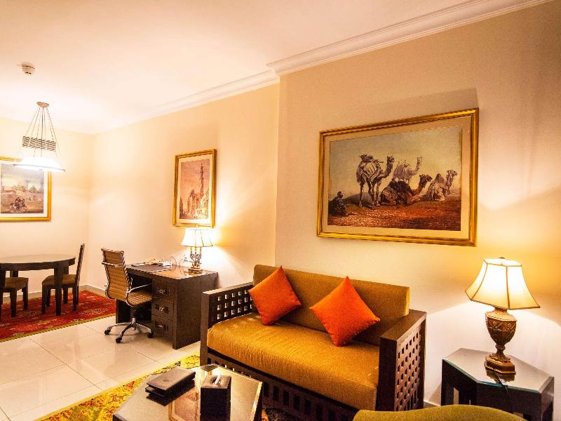 Mercure Dubai Barsha Heights Suites & Apartments image