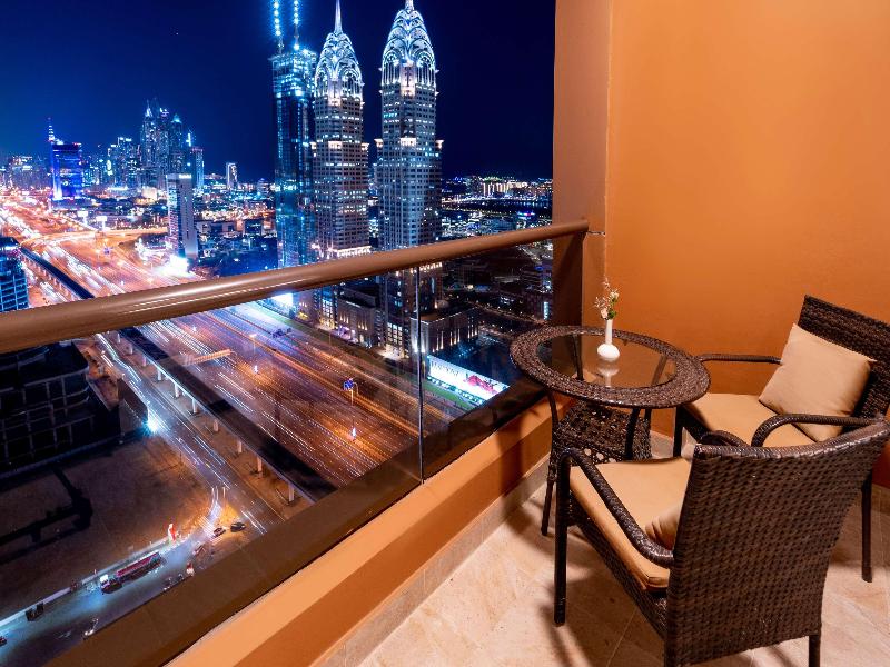 Mercure Dubai Barsha Heights Suites & Apartments image