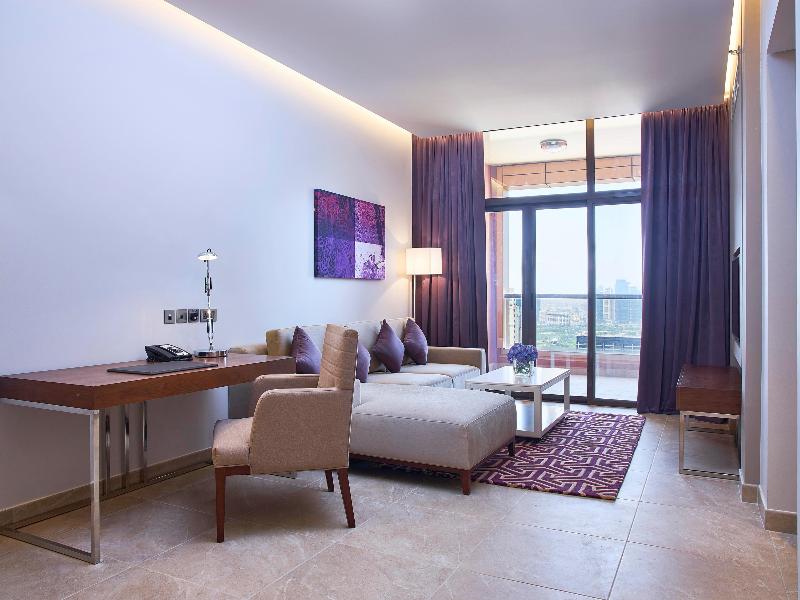 Mercure Dubai Barsha Heights Suites & Apartments image