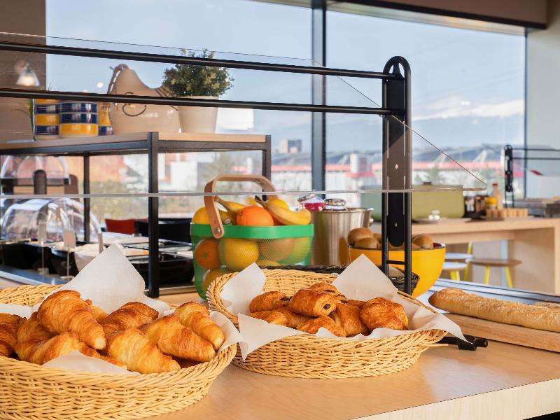 ibis Styles Geneve Palexpo Aeroport image