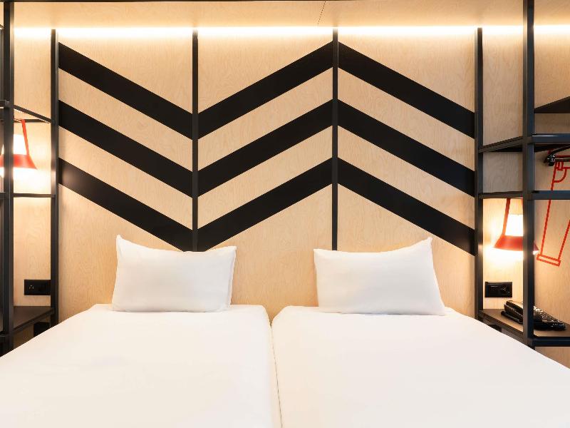 ibis Styles Geneve Palexpo Aeroport image