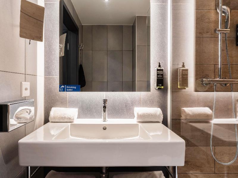 ibis Styles Geneve Palexpo Aeroport image