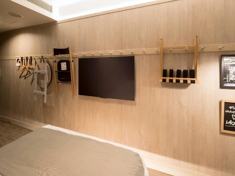 Moxy Osaka Honmachi image