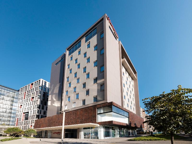 Hampton by Hilton Bogota Airport image