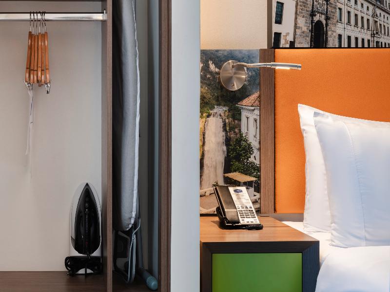 Hampton by Hilton Bogota Airport image