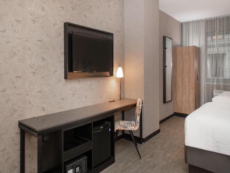 Courtyard by Marriott New York World Trade Center image
