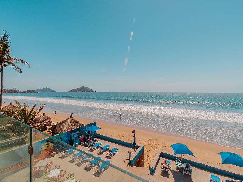 Garner Hotel Mazatlan Beach by IHG image