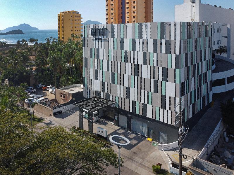 Garner Hotel Mazatlan Beach by IHG image