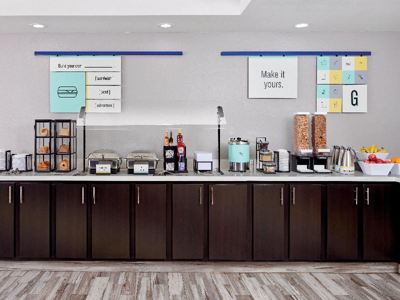 Garner Hotel Mazatlan Beach by IHG image