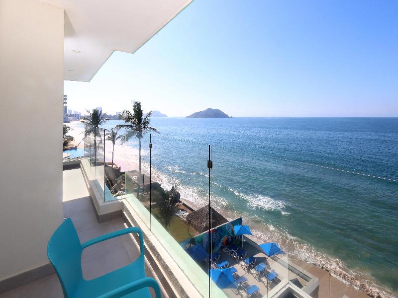 Garner Hotel Mazatlan Beach by IHG image