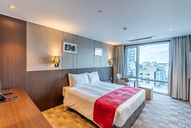 Ramada Jeju City Hotel image