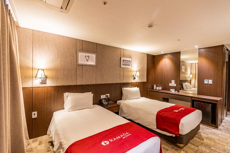 Ramada Jeju City Hotel image