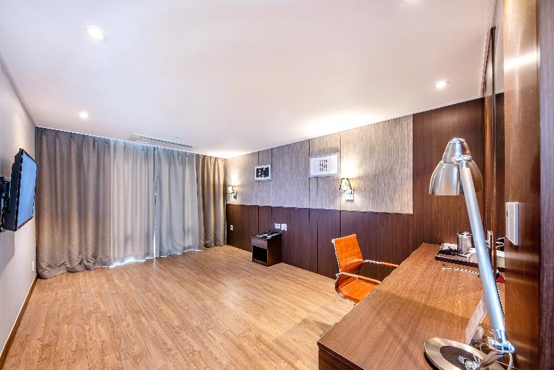 Ramada Jeju City Hotel image