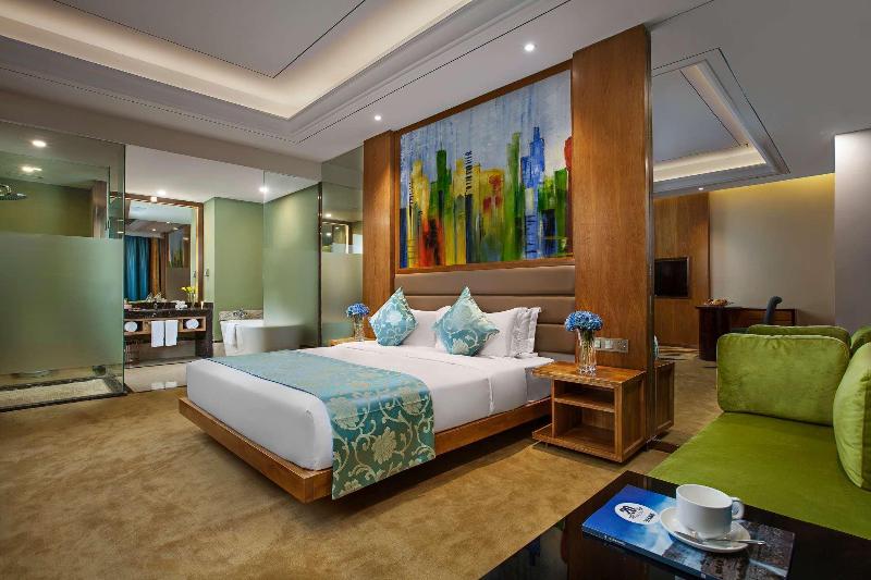Ramada Taixing 5
